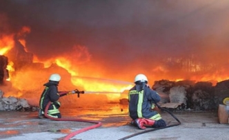 Gaziantep'te İş Yeri Yangını: 2 İşçi Yaşam Mücadelesi Veriyor